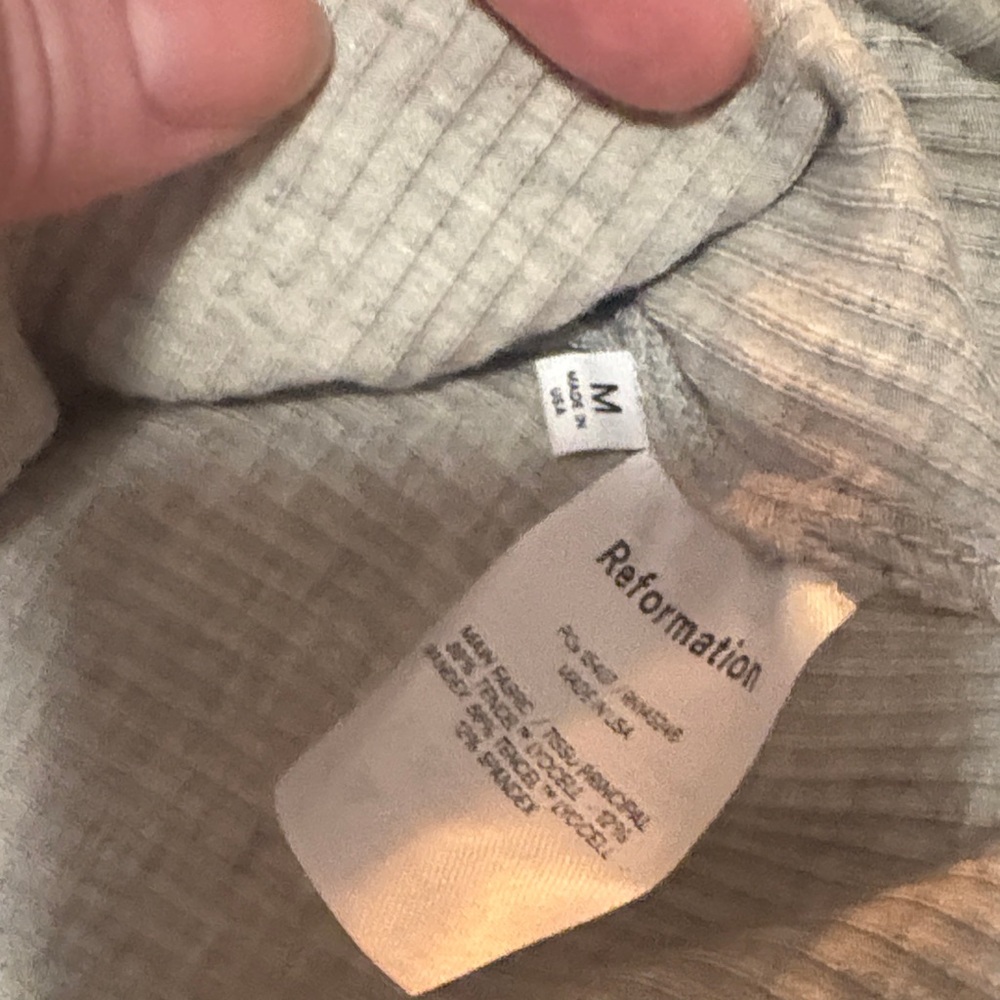 Reformation Gray Ribbed Crop Top - Picture 2 of 3